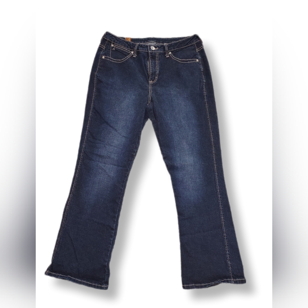 Aura by Wrangler size 12 short jeans